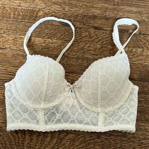 Victoria’s Secret Body by Victoria Bustier Style Bra